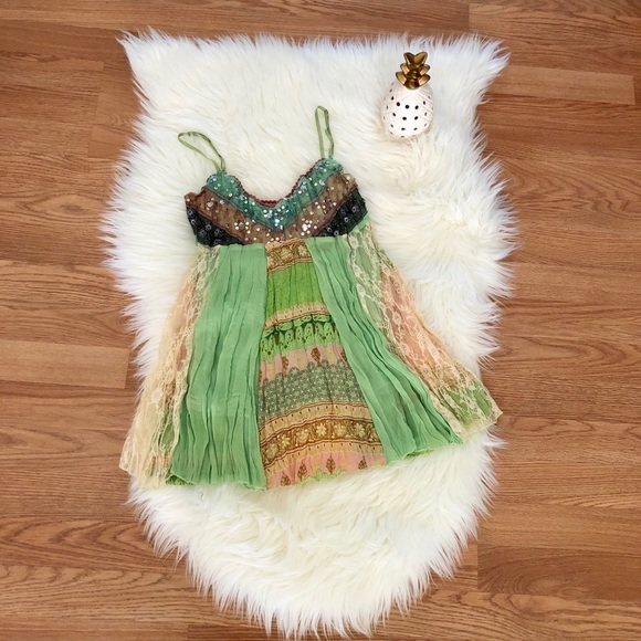 Forever 21 Tops - Forever 21 Dressy Bohemian Lace Camisole Top